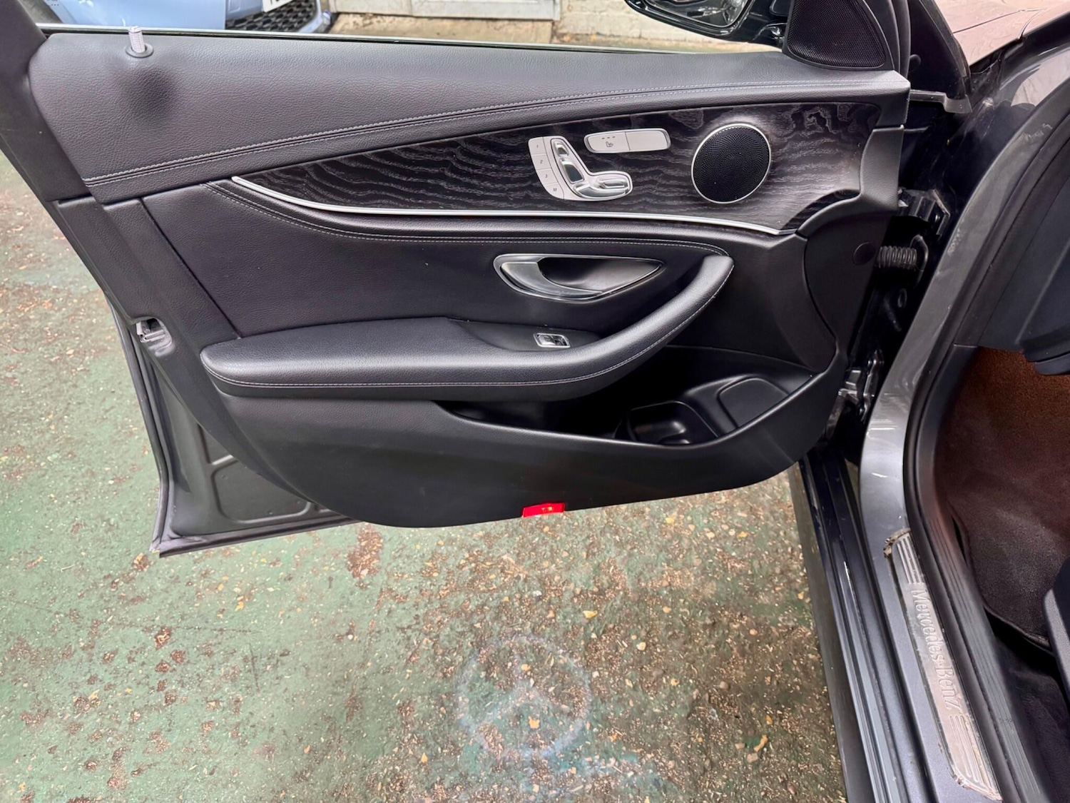 Used Mercedes-Benz E Class 2018 for sale - 76690889: Photo 28