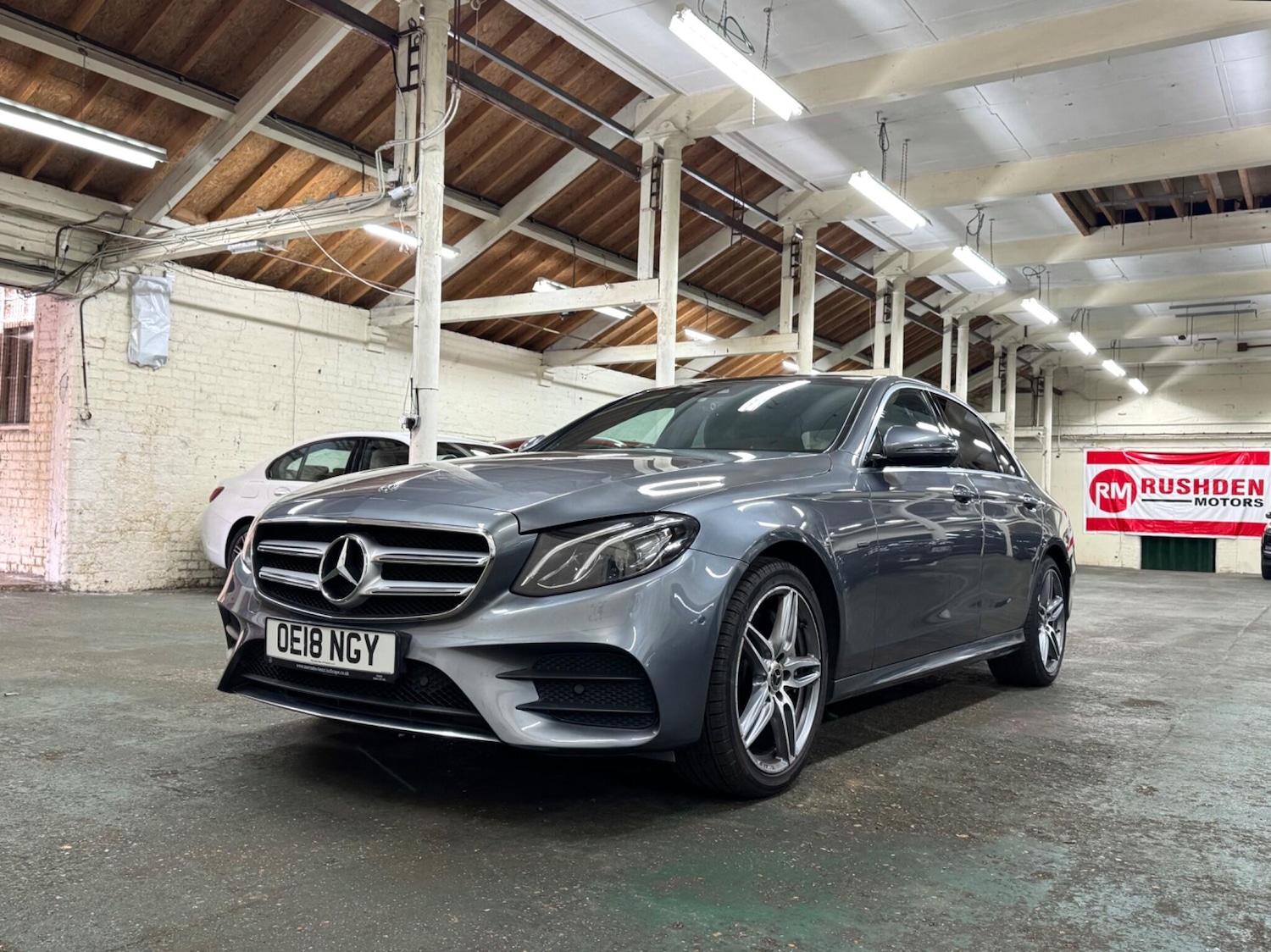 Used Mercedes-Benz E Class 2018 for sale - 76690889: Photo 4