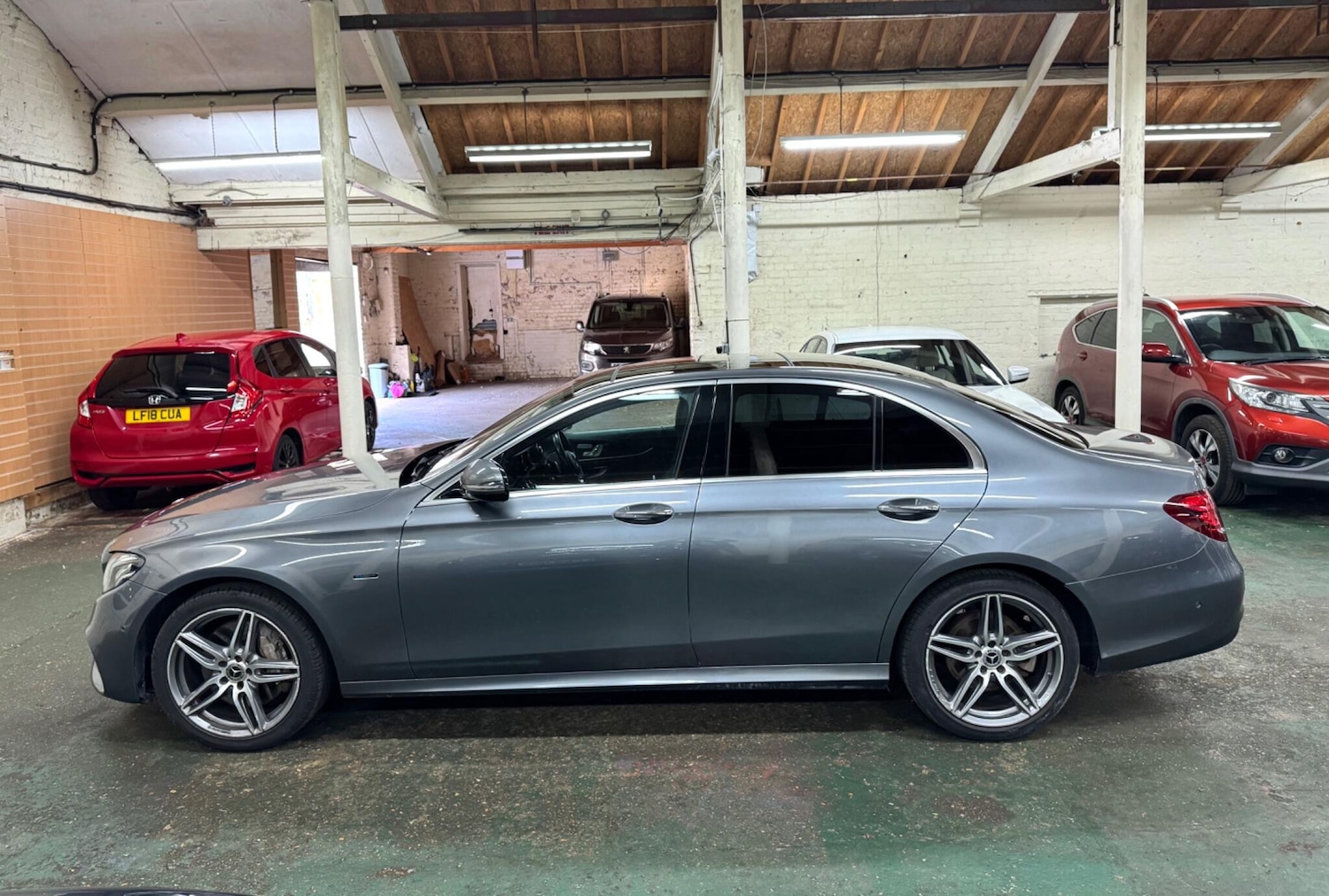 Used Mercedes-Benz E Class 2018 for sale - 76690889: Photo 5