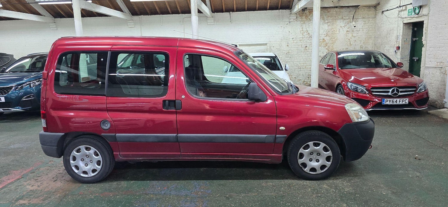 Used Peugeot Partner 2010 for sale - 77715562: Photo 16