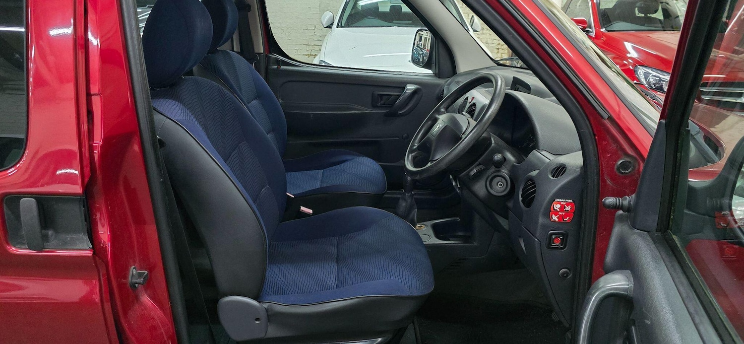 Used Peugeot Partner 2010 for sale - 77715562: Photo 18