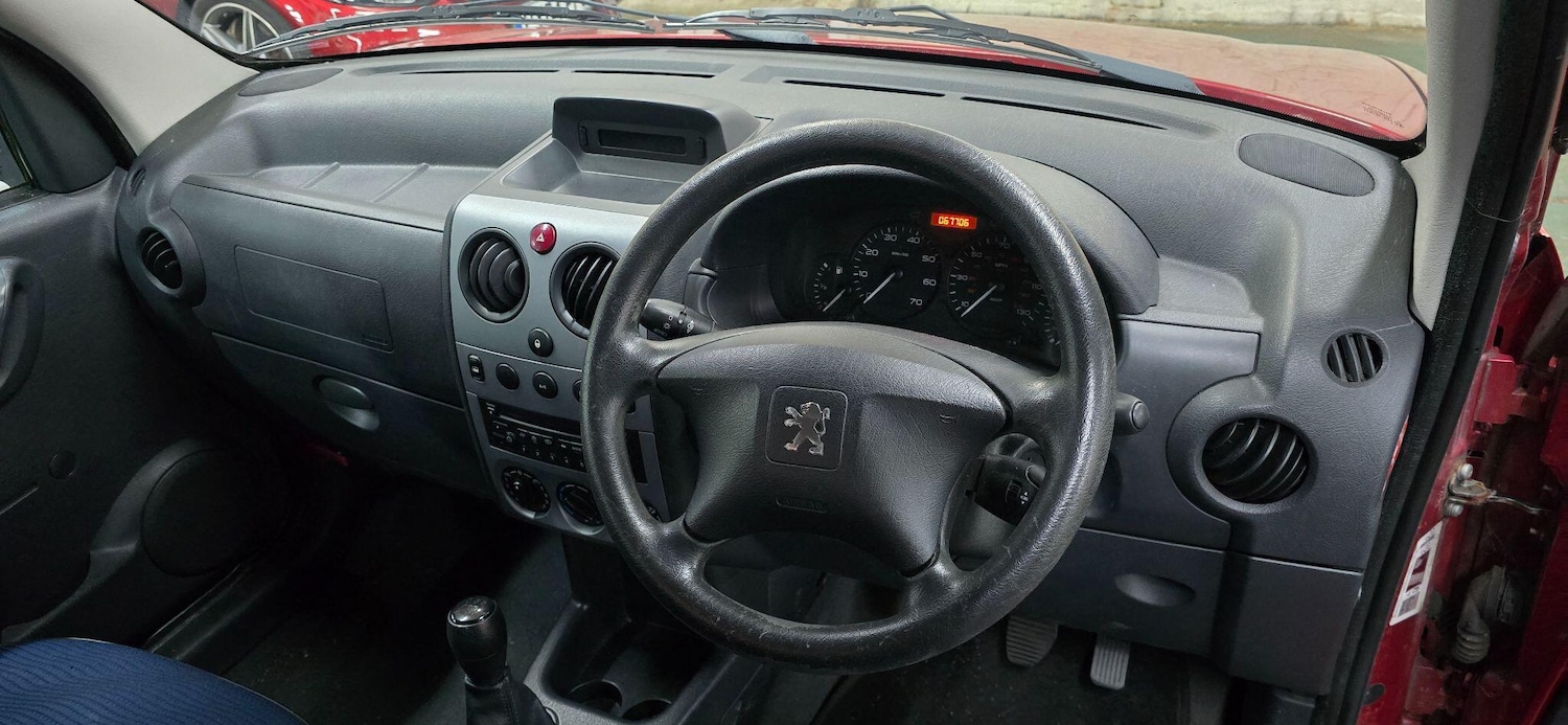 Used Peugeot Partner 2010 for sale - 77715562: Photo 21