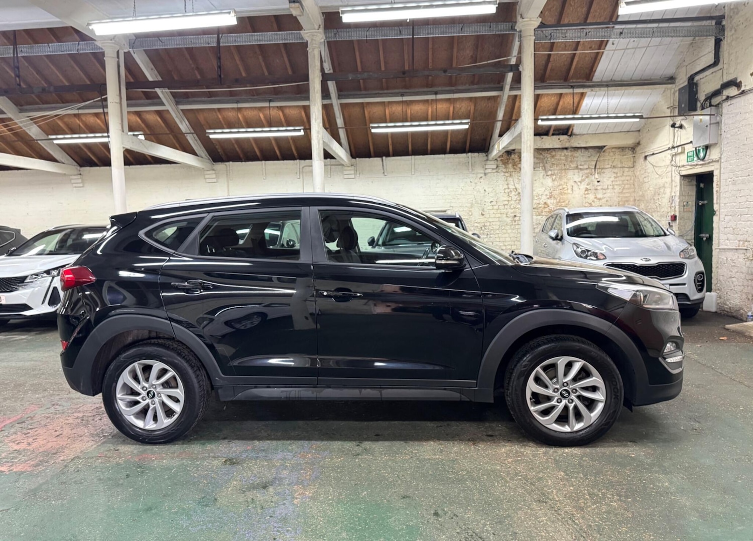 Used Hyundai TUCSON 2017 for sale - 77563668: Photo 10