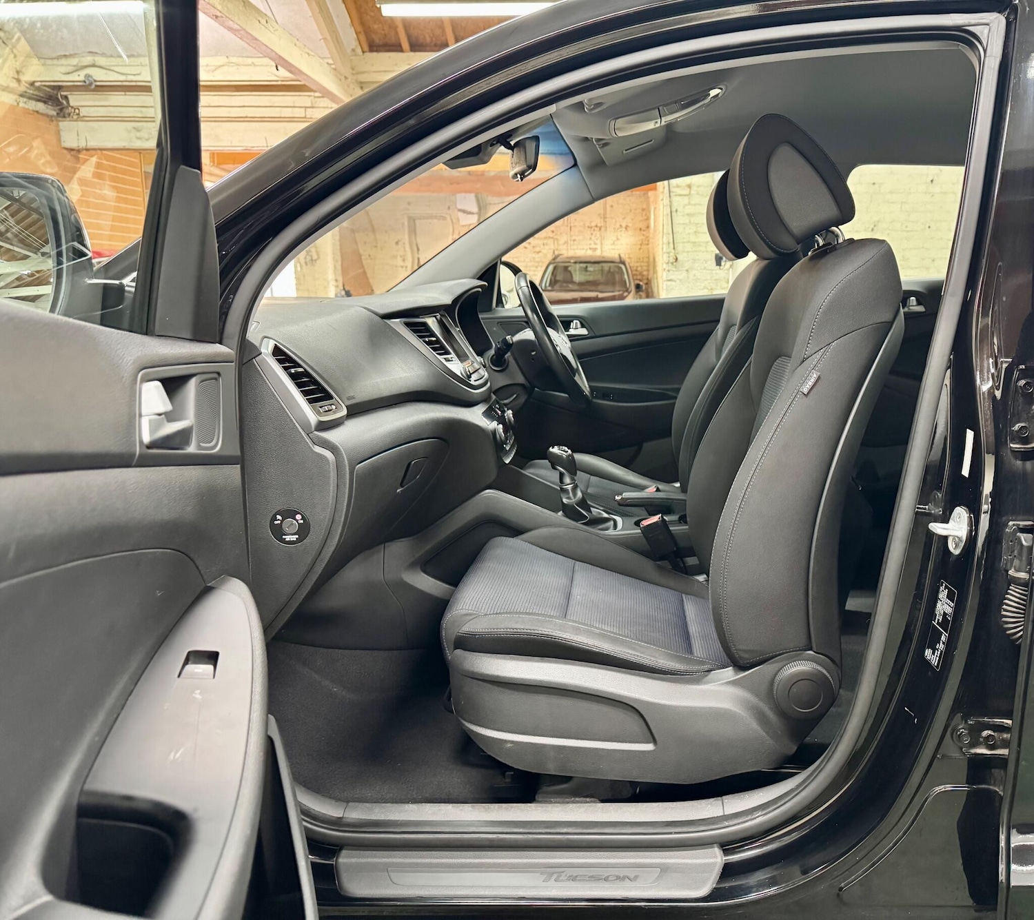 Used Hyundai TUCSON 2017 for sale - 77563668: Photo 15