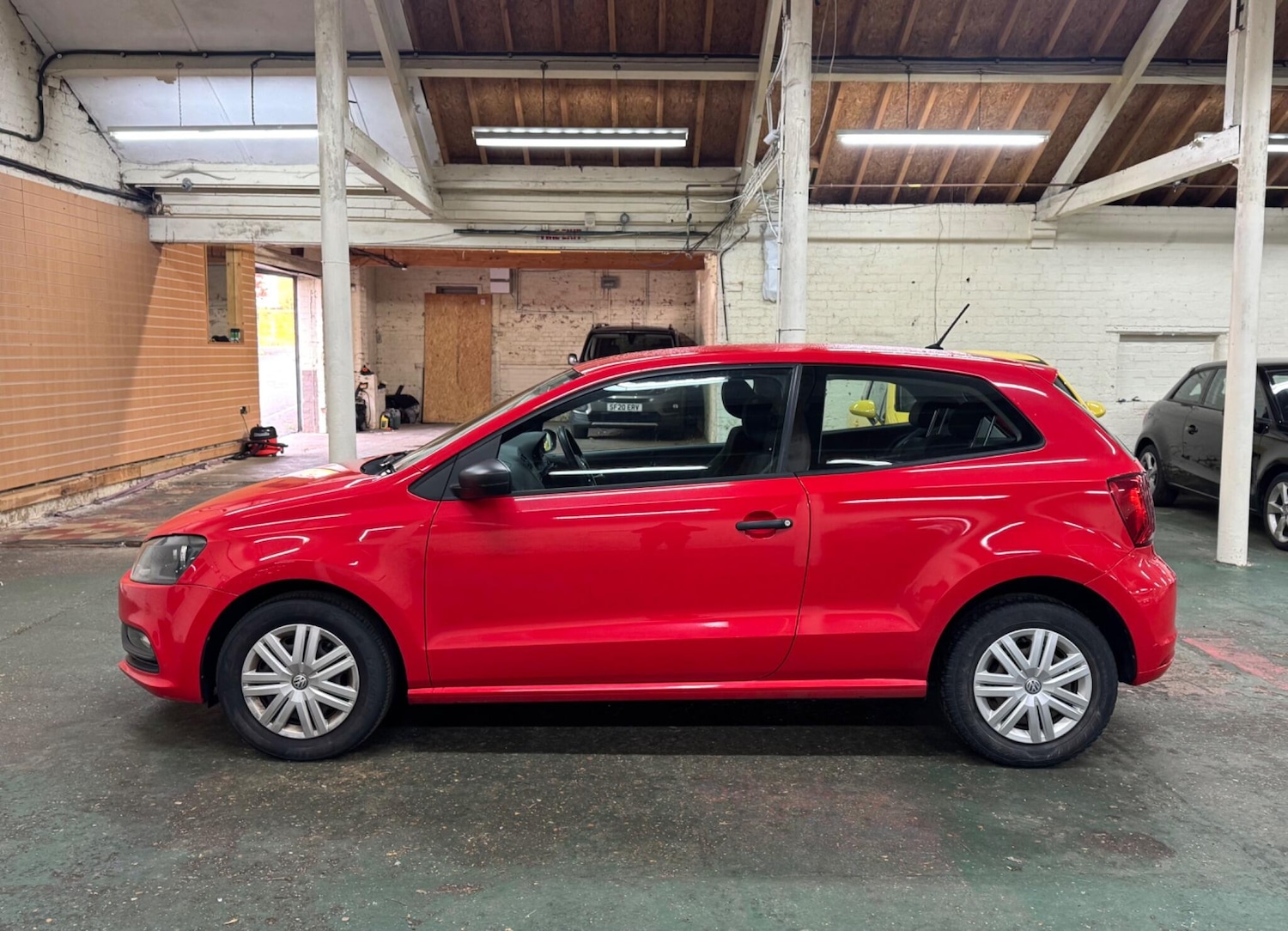 Used Volkswagen Polo 2015 for sale - 77205810: Photo 5