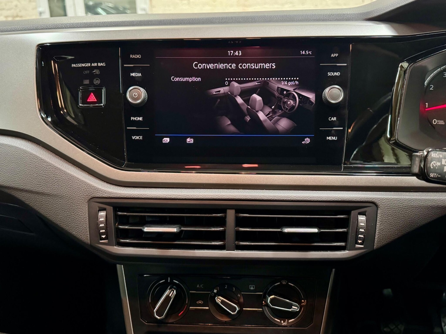 Used Volkswagen Polo 2018 for sale - 76690894: Photo 20