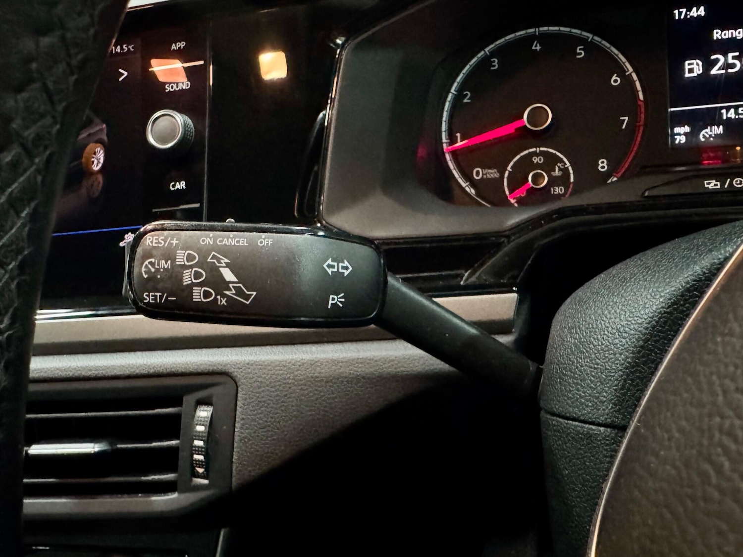 Used Volkswagen Polo 2018 for sale - 76690894: Photo 23