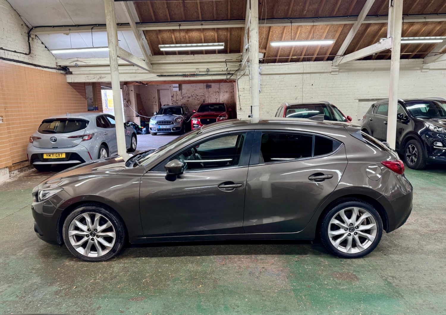 Used Mazda Mazda3 2015 for sale - 76798653: Photo 5