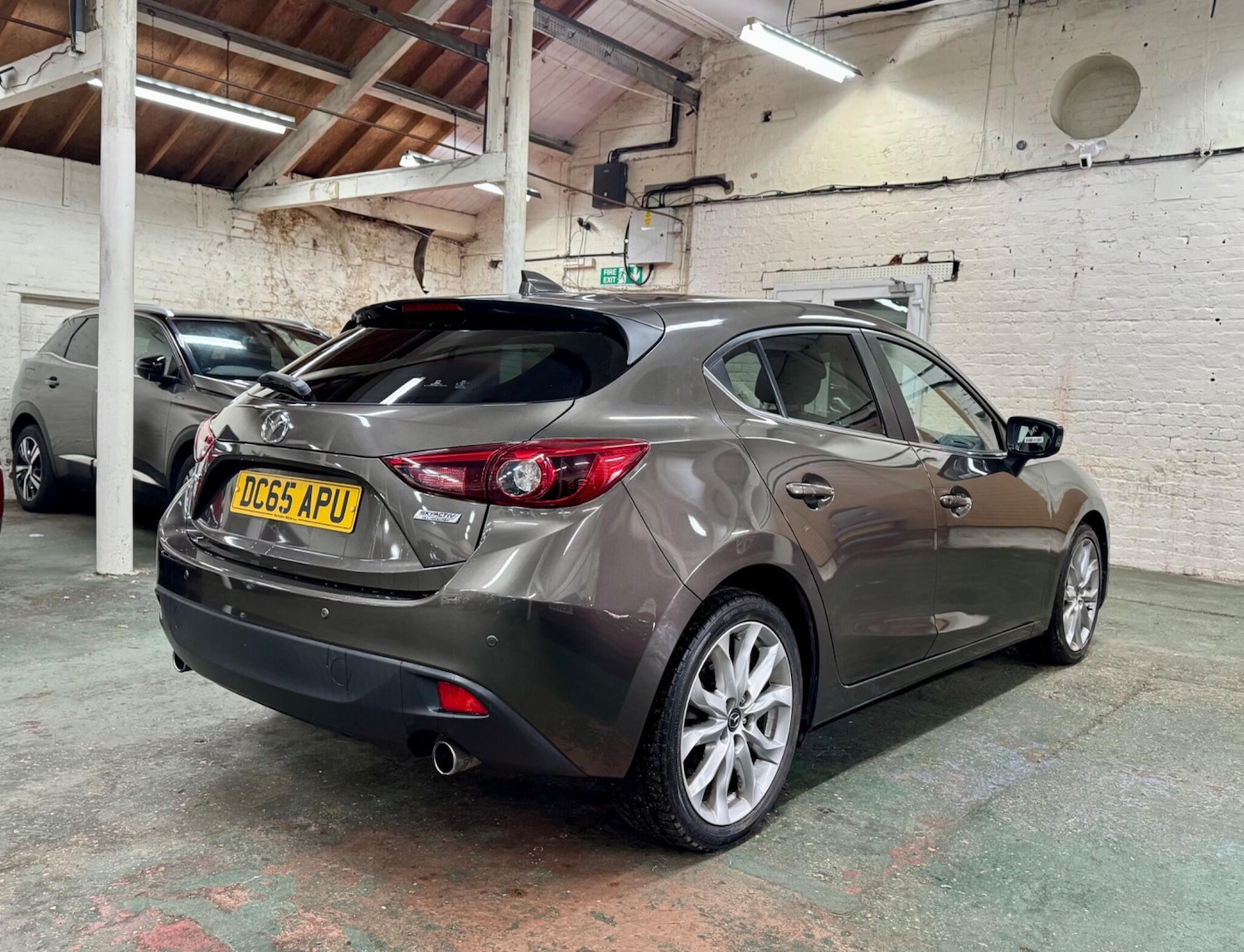 Used Mazda Mazda3 2015 for sale - 76798653: Photo 9