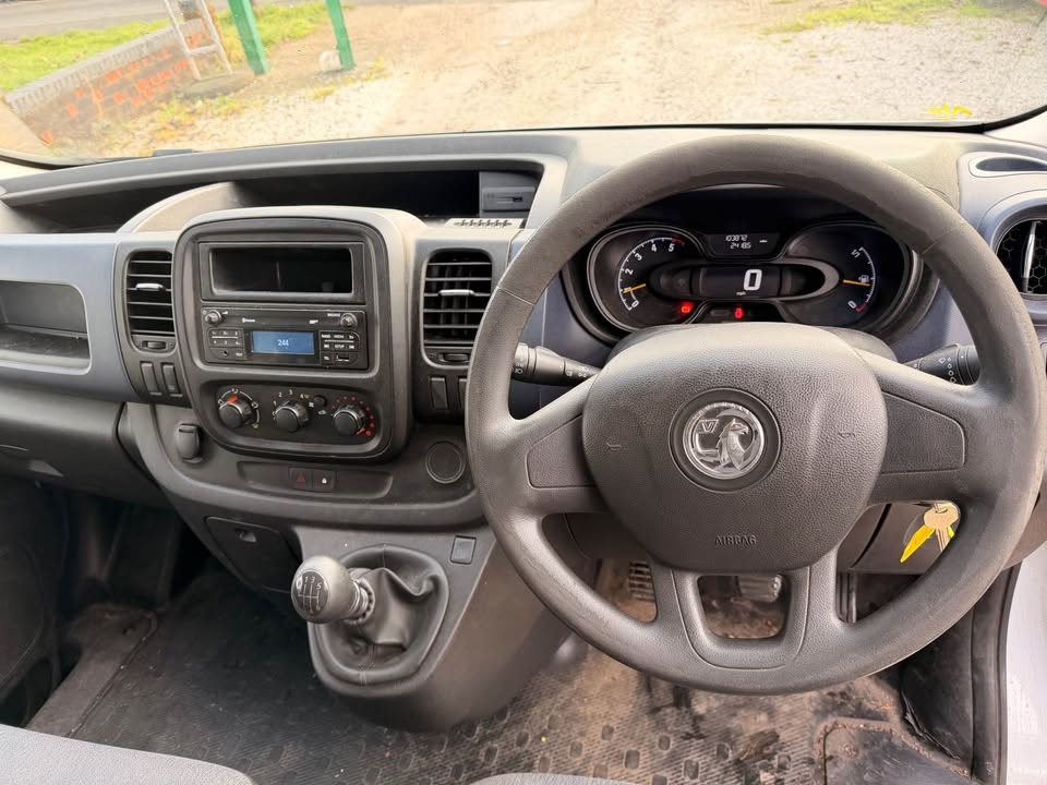 Used Vauxhall Vivaro 2016 for sale - 77113300: Photo 11