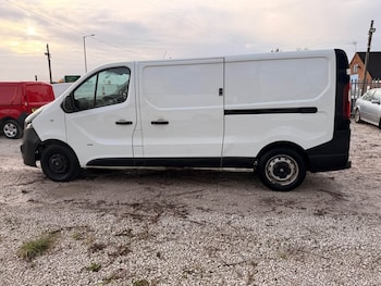 Used Vauxhall Vivaro 2016 for sale - 77113300: Photo