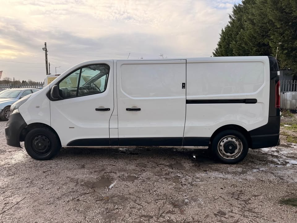 Used Vauxhall Vivaro 2016 for sale - 77113300: Photo 6