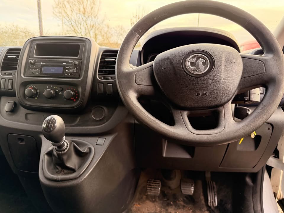 Used Vauxhall Vivaro 2016 for sale - 77113300: Photo 9