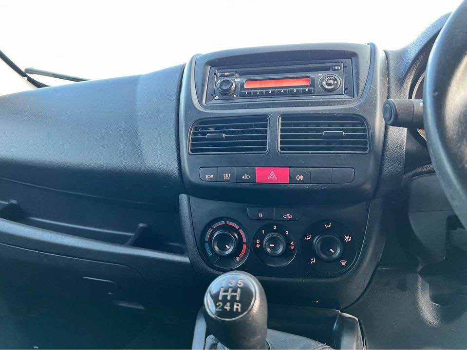 Used Vauxhall Combo 2013 for sale - 74693267: Photo 11