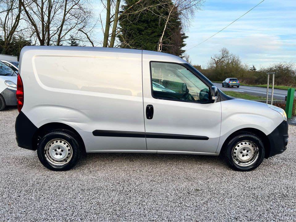 Used Vauxhall Combo 2013 for sale - 74693267: Photo 3