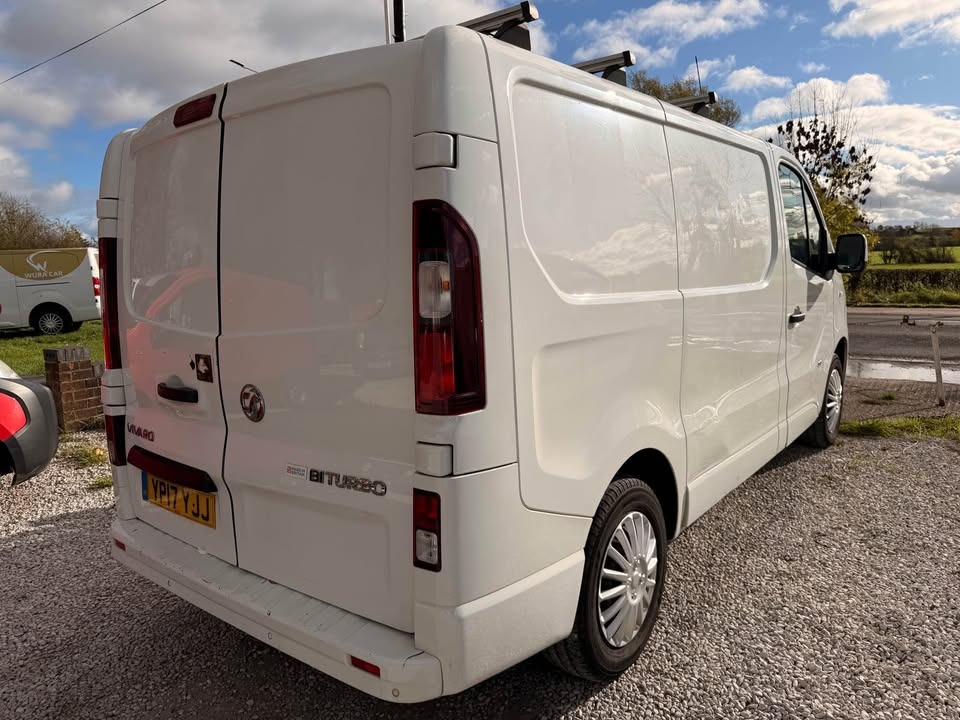 Used Vauxhall Vivaro 2017 for sale - 77106187: Photo 6