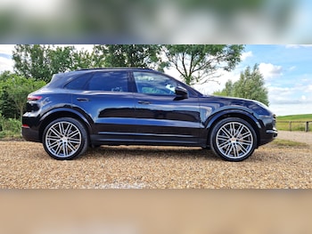 Used Porsche Cayenne 2020 for sale - 78829568: Photo