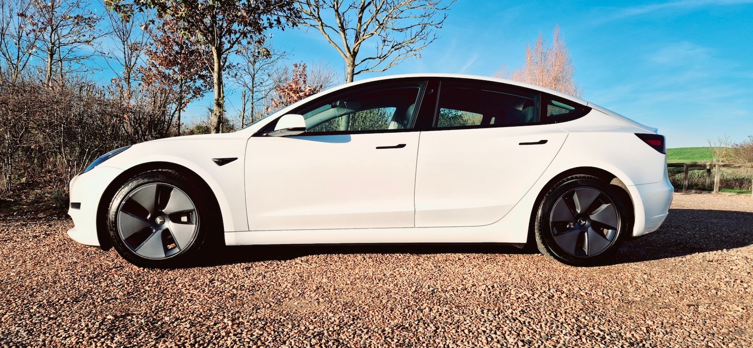 Used Tesla Model 3 2021 for sale - 76719502: Photo 4