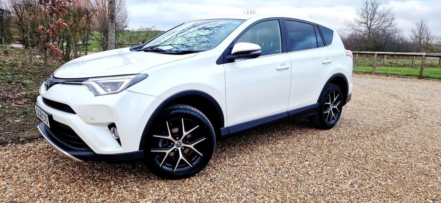 Used Toyota RAV4 2016 for sale - 77053922: Photo 14