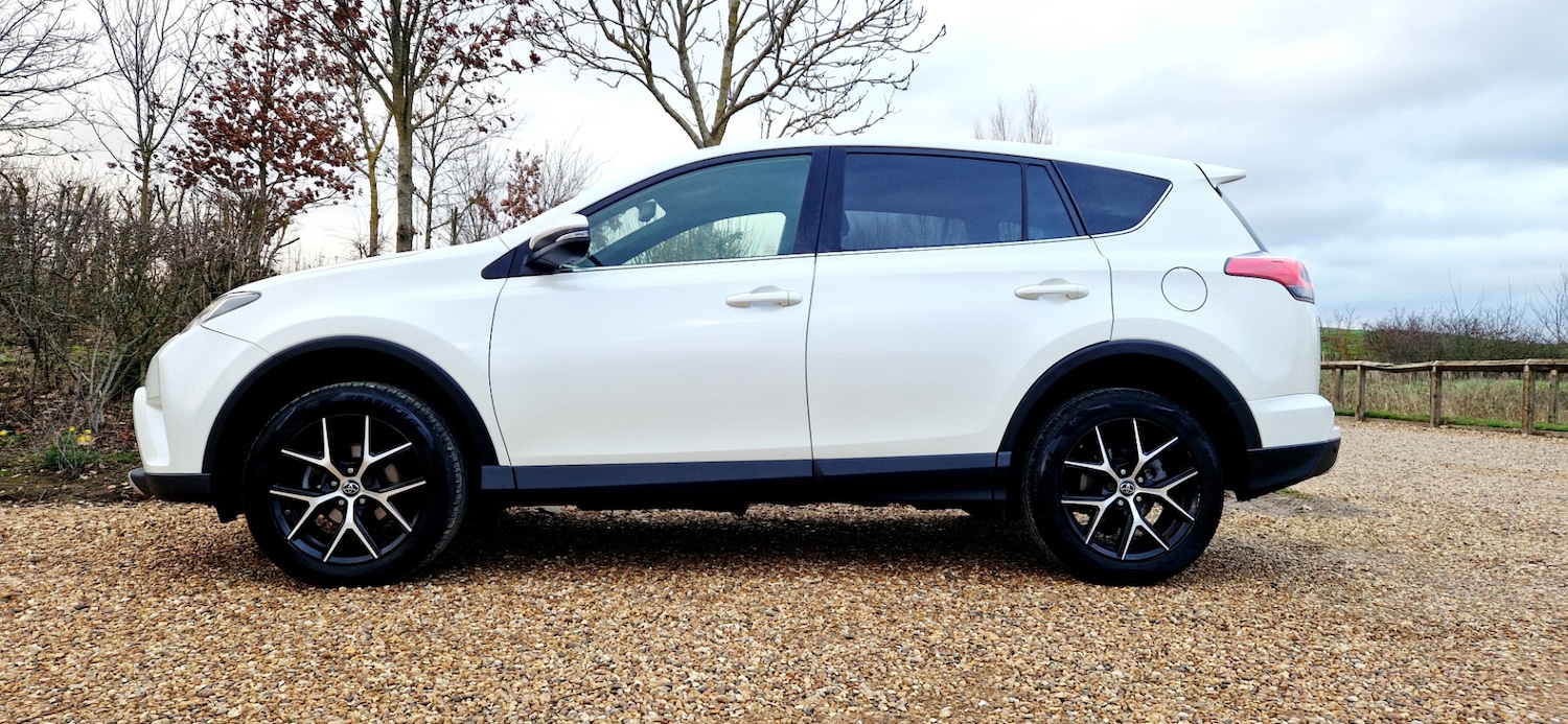 Used Toyota RAV4 2016 for sale - 77053922: Photo 5