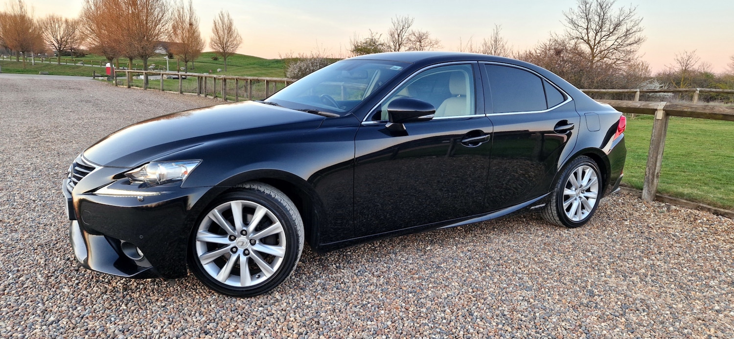 Used Lexus IS 2017 for sale - 77979083: Photo 14