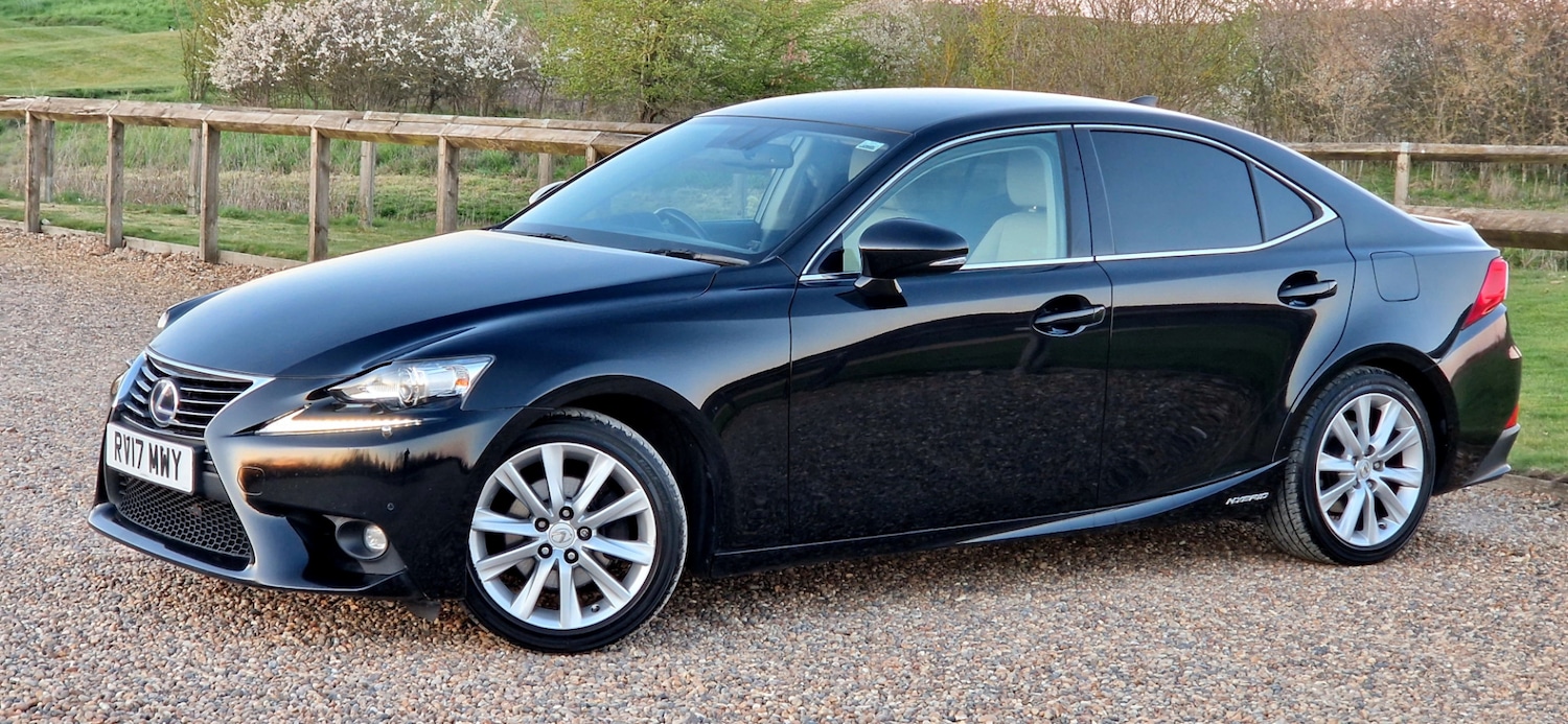 Used Lexus IS 2017 for sale - 77979083: Photo 25