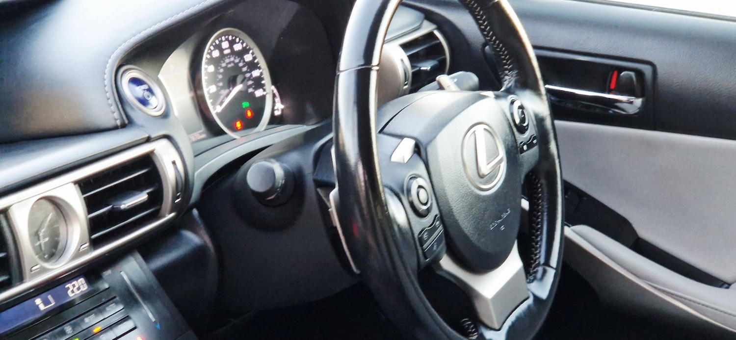 Used Lexus IS 2017 for sale - 77979083: Photo 37