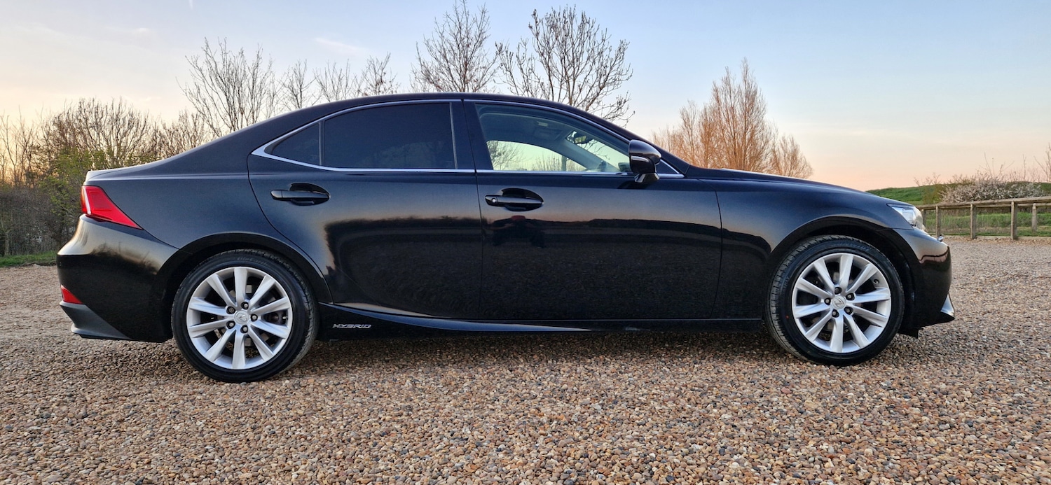 Used Lexus IS 2017 for sale - 77979083: Photo 4