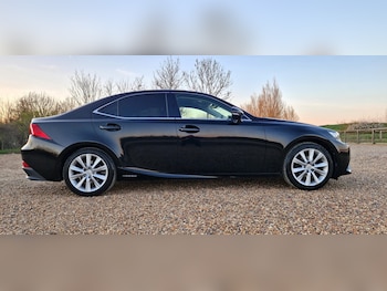 Used Lexus IS 2017 for sale - 77979083: Photo
