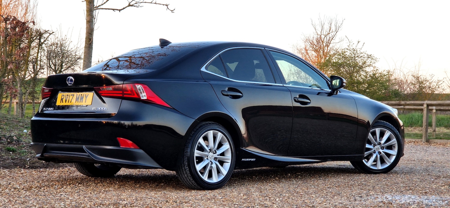 Used Lexus IS 2017 for sale - 77979083: Photo 6