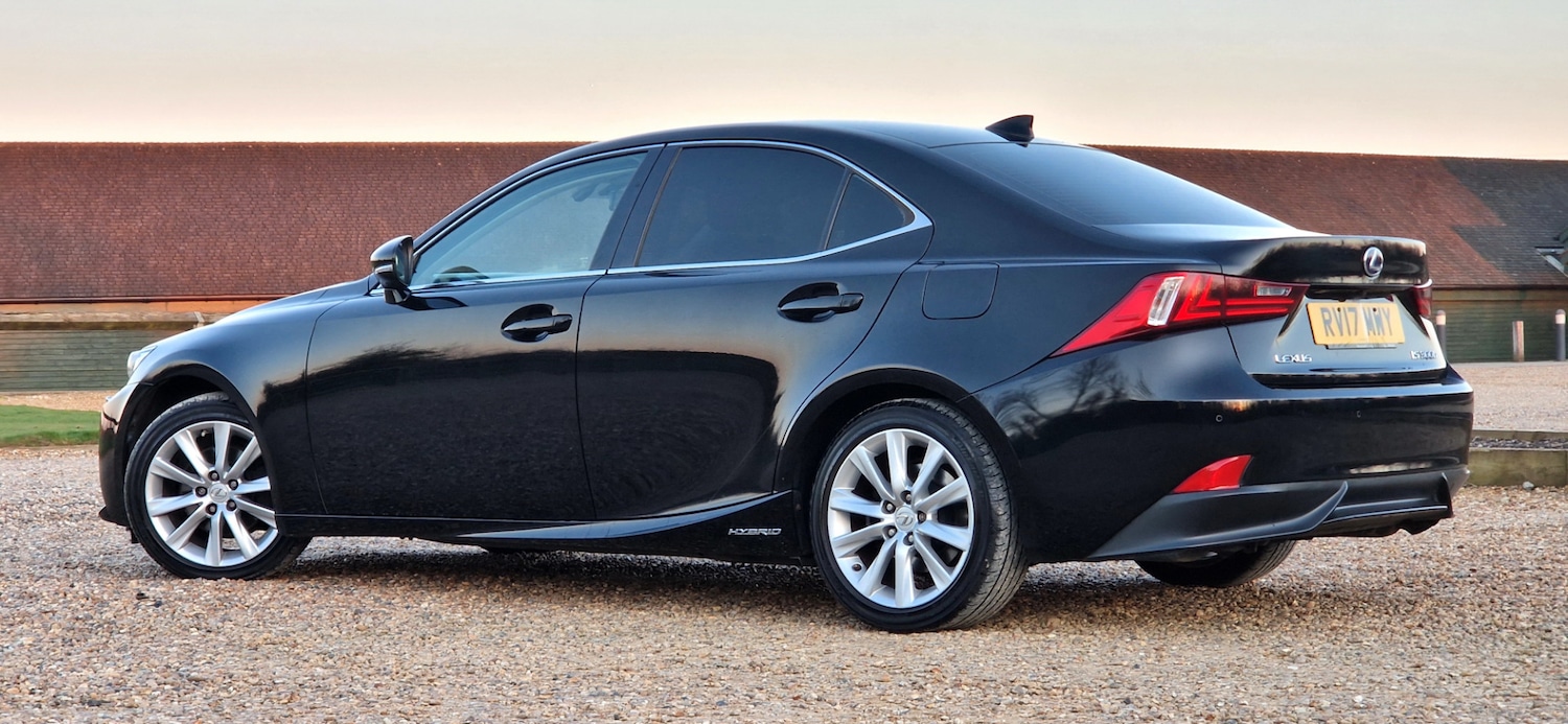 Used Lexus IS 2017 for sale - 77979083: Photo 8