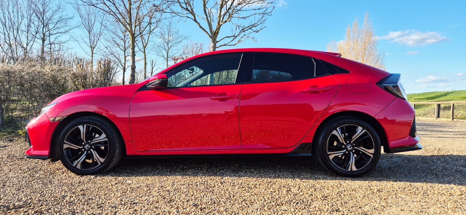 Used Honda Civic 2017 for sale - 78132649: Photo 11