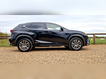 Used Lexus NX 2018 for sale - 76170656: Photo 4