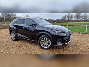 2018 (18) - 300h 2.5 Luxury 5dr CVT [Premium Nav]