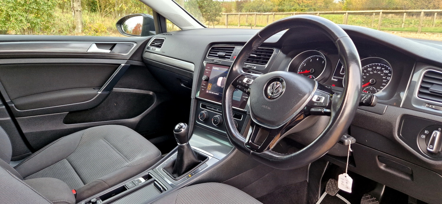 Used Volkswagen Golf 2019 for sale - 76238524: Photo 29