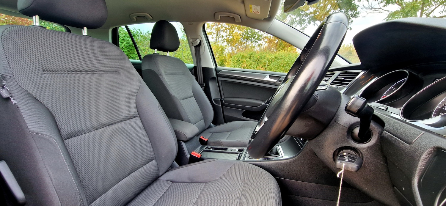 Used Volkswagen Golf 2019 for sale - 76238524: Photo 30