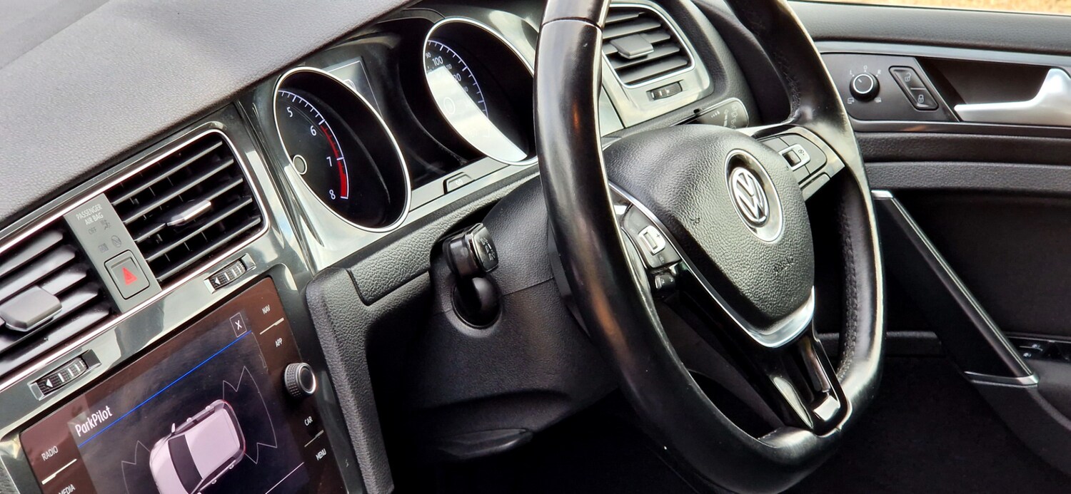 Used Volkswagen Golf 2019 for sale - 76238524: Photo 31