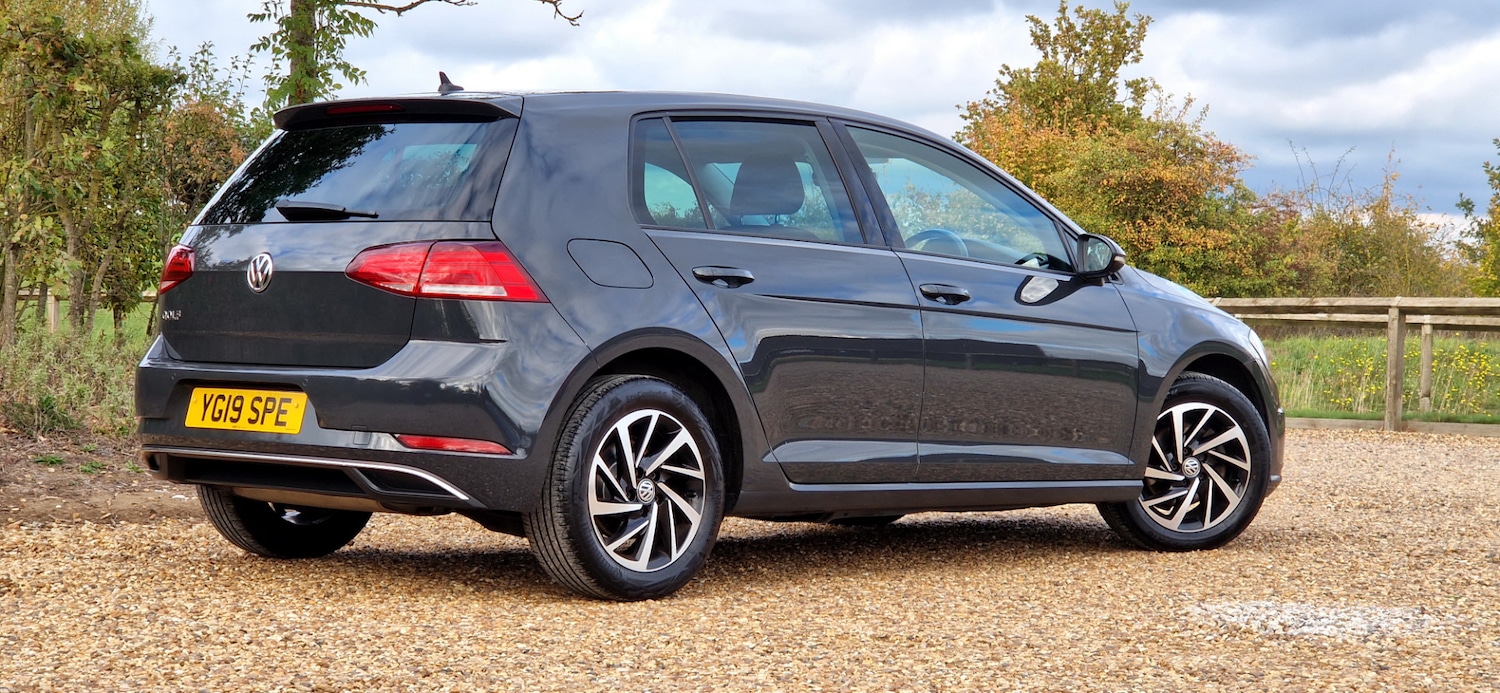 Used Volkswagen Golf 2019 for sale - 76238524: Photo 6