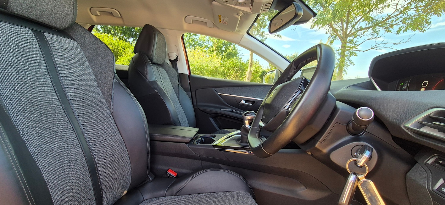 Used Peugeot 3008 2017 for sale - 77277702: Photo 28