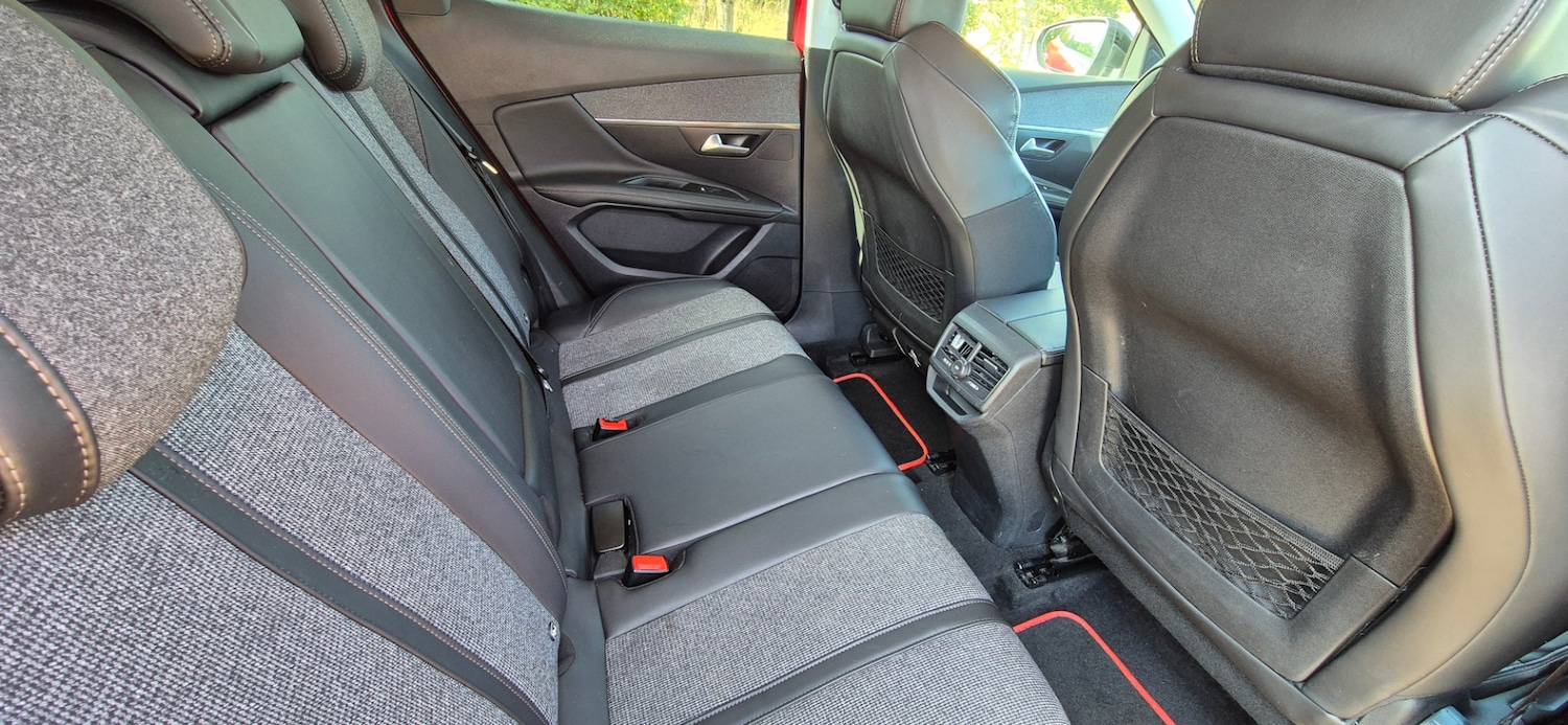 Used Peugeot 3008 2017 for sale - 77277702: Photo 31