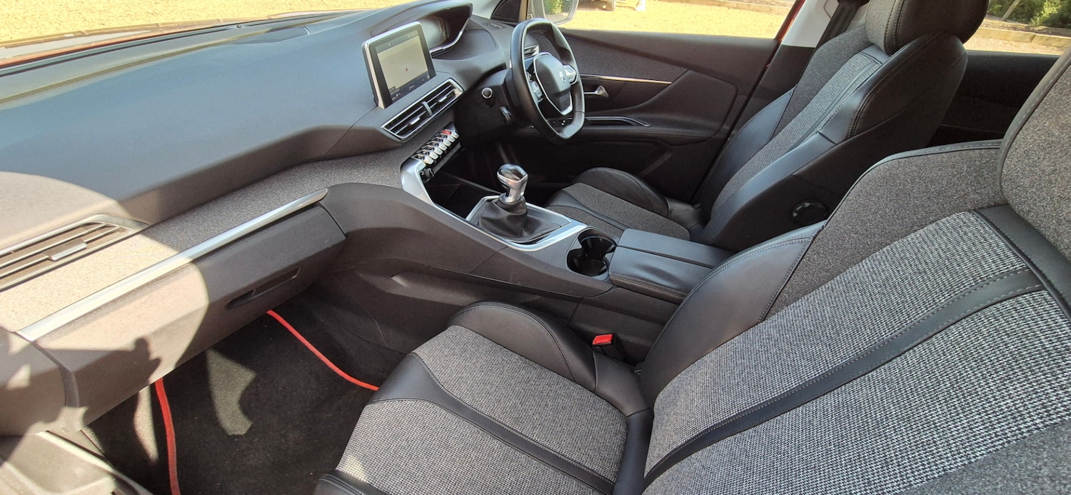 Used Peugeot 3008 2017 for sale - 77277702: Photo 37