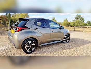 Used Toyota Yaris 2024 for sale - 79401034: Photo
