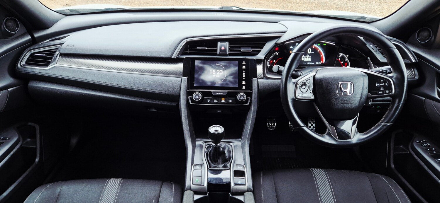 Used Honda Civic 2017 for sale - 77979085: Photo 10