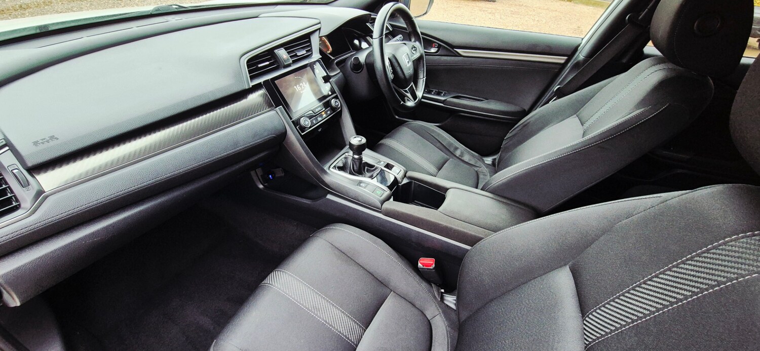 Used Honda Civic 2017 for sale - 77979085: Photo 13