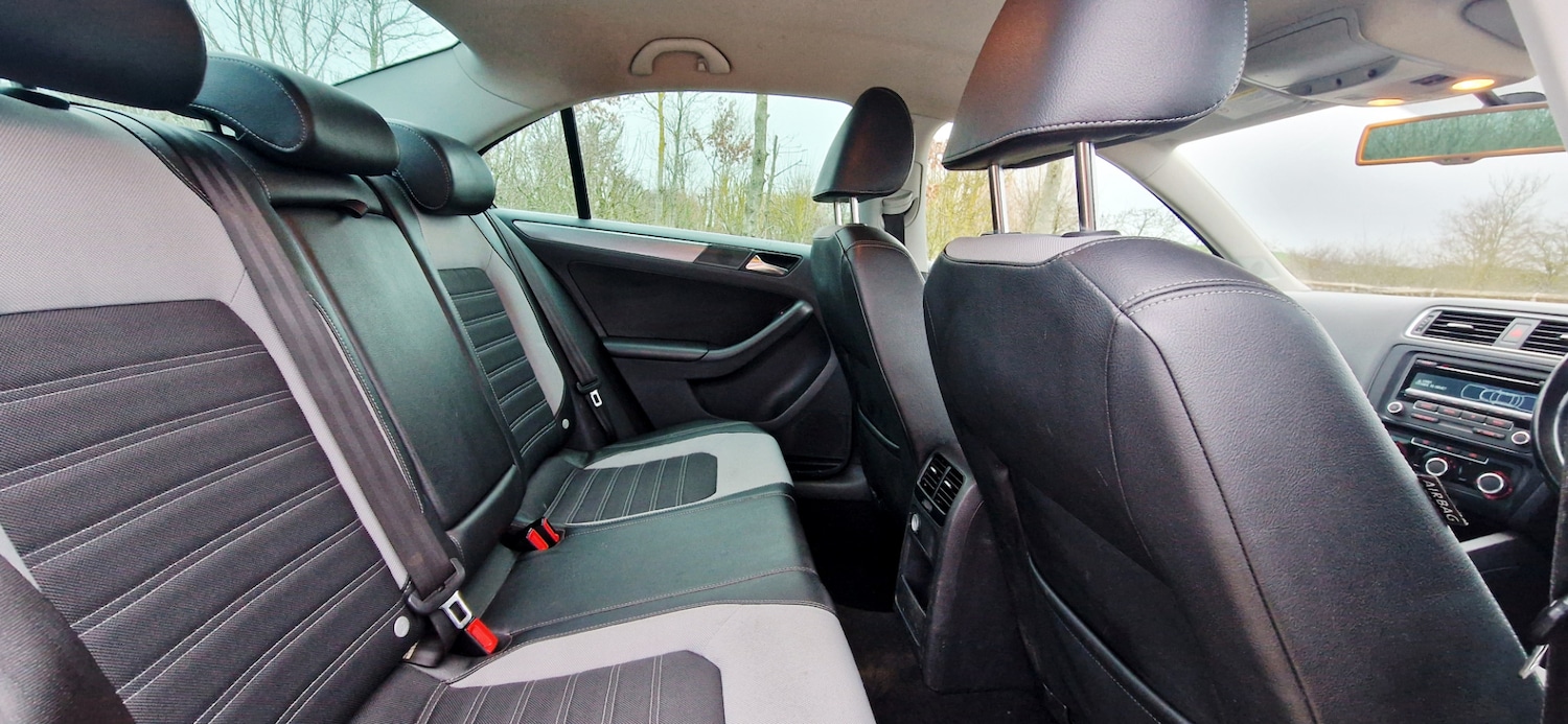 Used Volkswagen Jetta 2012 for sale - 77673944: Photo 31