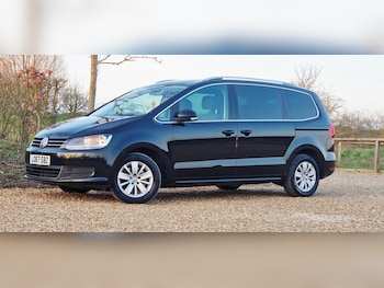 Used Volkswagen Sharan 2017 for sale - 77740309: Photo