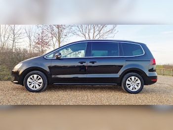 Used Volkswagen Sharan 2017 for sale - 77740309: Photo