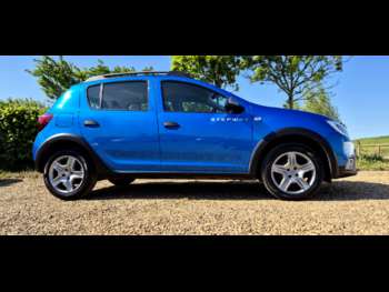 Used Dacia Sandero Stepway 2017 for sale - 74619176: Photo
