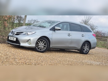 Used Toyota Auris 2015 for sale - 77370856: Photo