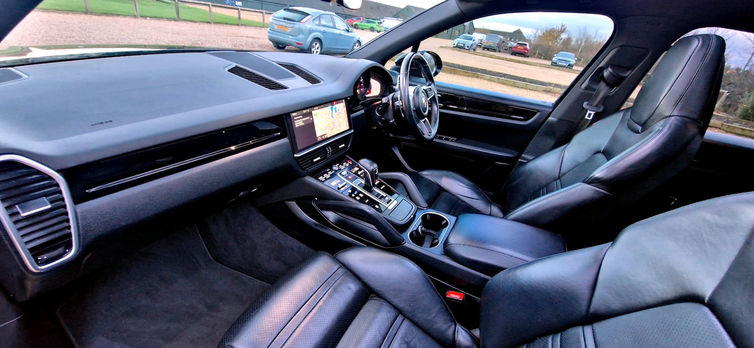 Used Porsche Cayenne 2018 for sale - 76912598: Photo 11